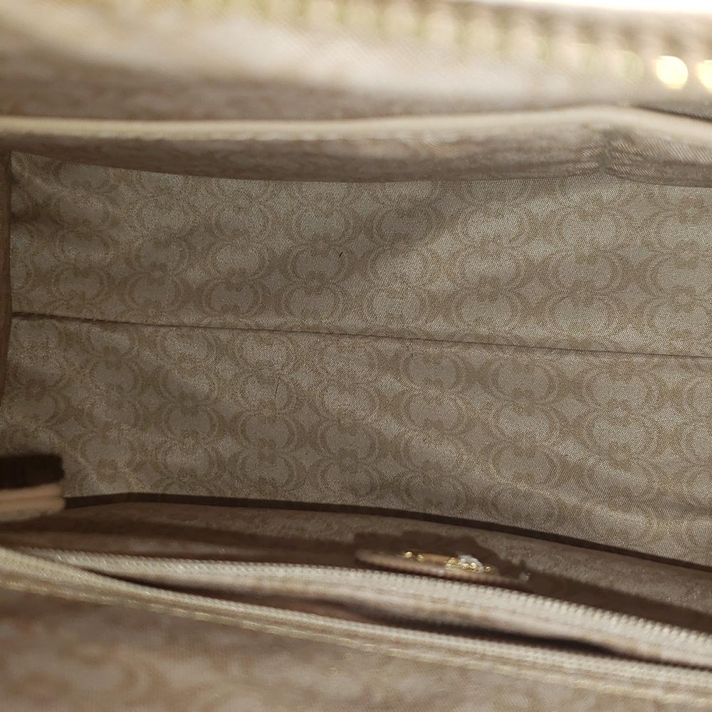 Purse - Picture 3 of 4